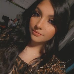 Meet your Posher, Aide